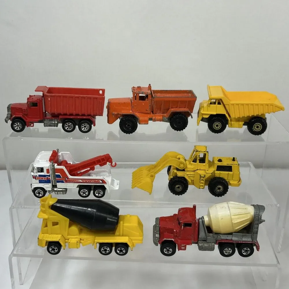 Vtg Hot Wheels Construction Lot Peterbilt Dump Cement Tow Truck Front Loader